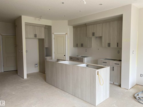 2362 Muckleplum Way, Edmonton, AB - Indoor