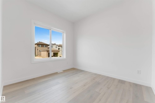 232 24 Street, Edmonton, AB - Indoor Photo Showing Other Room