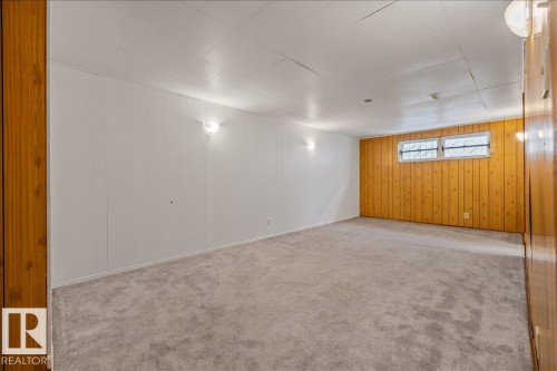 11227 52 Street, Edmonton, AB - Indoor
