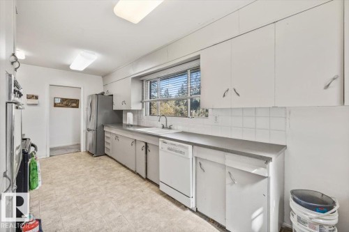 9732 64 Street, Edmonton, AB - Indoor Photo Showing Kitchen