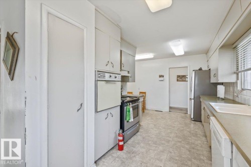 design and build your dream kitchen - 9732 64 Street, Edmonton, AB - Indoor Photo Showing Kitchen