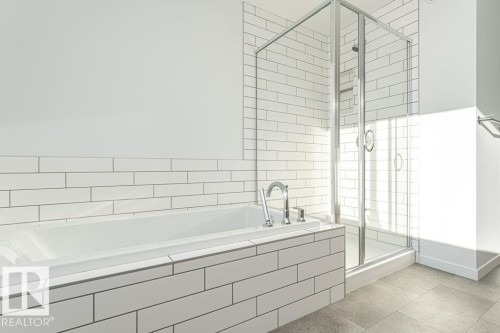 2312 160 Street Sw, Edmonton, AB - Indoor Photo Showing Bathroom