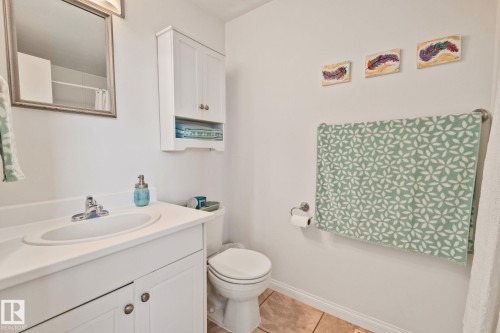 97 Ridgewood Terrace, St. Albert, AB - Indoor Photo Showing Bathroom