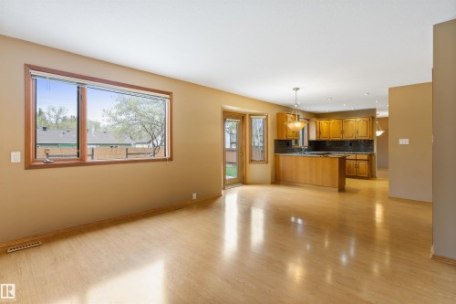 44 Whitehall Crescent, St. Albert, AB - Indoor