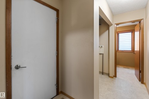 44 Whitehall Crescent, St. Albert, AB - Indoor Photo Showing Other Room