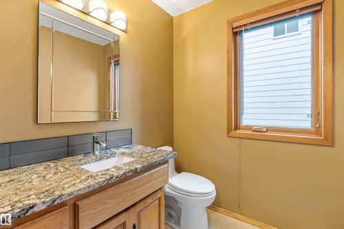 44 Whitehall Crescent, St. Albert, AB - Indoor Photo Showing Bathroom