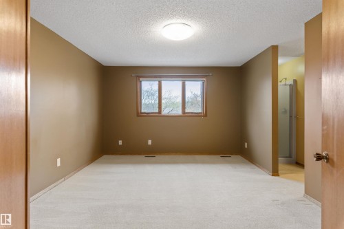 44 Whitehall Crescent, St. Albert, AB - Indoor Photo Showing Other Room