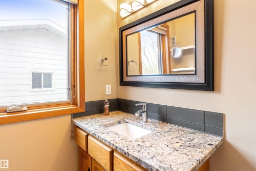 44 Whitehall Crescent, St. Albert, AB - Indoor Photo Showing Bathroom