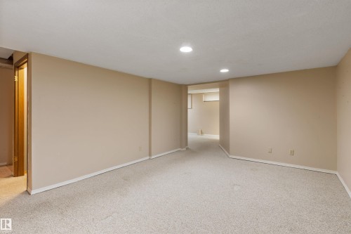44 Whitehall Crescent, St. Albert, AB - Indoor