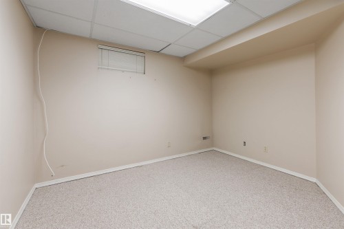 44 Whitehall Crescent, St. Albert, AB - Indoor Photo Showing Other Room