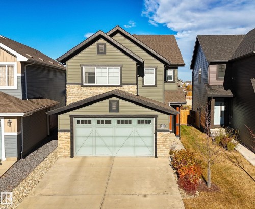 4910 Hawthorn Place, Edmonton, AB - Outdoor