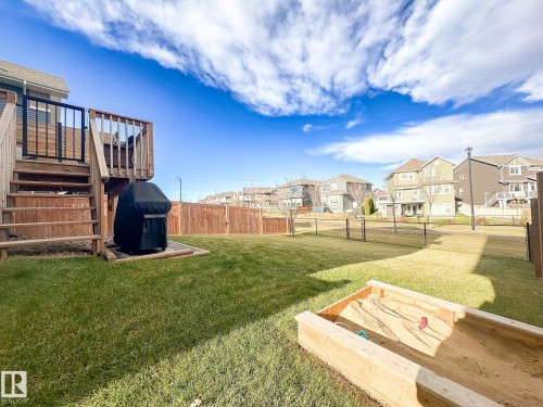 4910 Hawthorn Place, Edmonton, AB - Outdoor