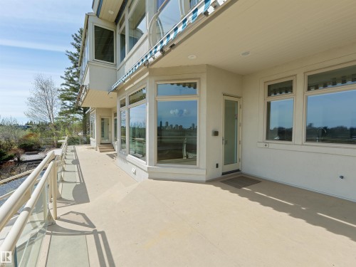 28 Riverside Crescent, Edmonton, AB - Outdoor