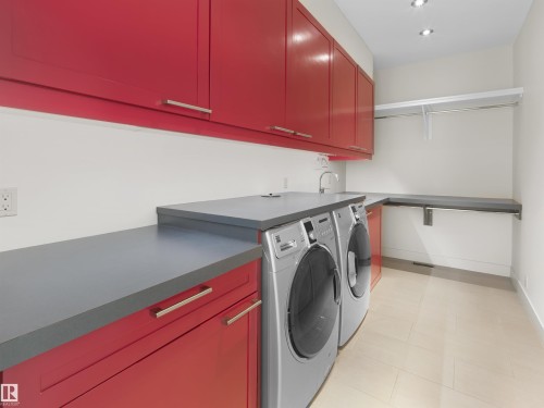 28 Riverside Crescent, Edmonton, AB - Indoor Photo Showing Laundry Room
