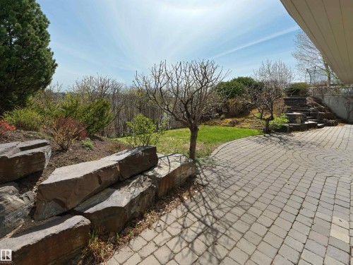 28 Riverside Crescent, Edmonton, AB - Outdoor