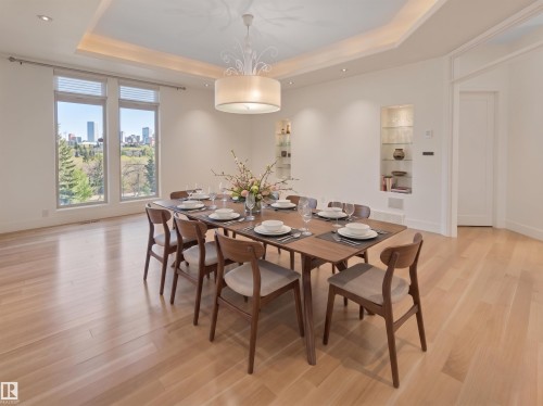 28 Riverside Crescent, Edmonton, AB - Indoor Photo Showing Dining Room