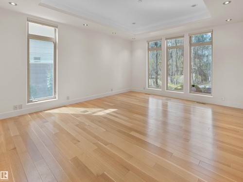 28 Riverside Crescent, Edmonton, AB - Indoor Photo Showing Other Room