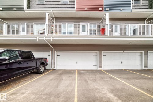 37 150 Everitt Dr, St. Albert, AB -  Photo Showing Garage