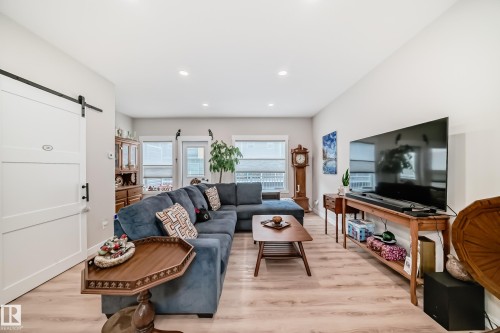 37 150 Everitt Dr, St. Albert, AB - Indoor Photo Showing Living Room