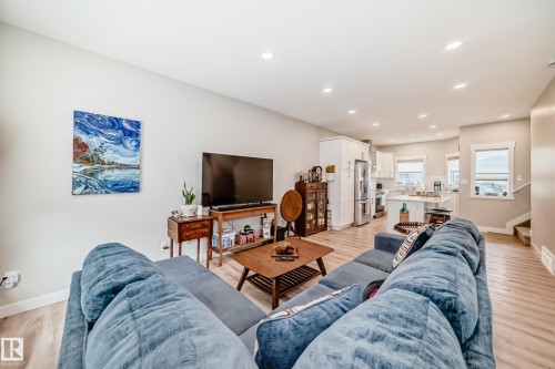 37 150 Everitt Dr, St. Albert, AB - Indoor Photo Showing Living Room