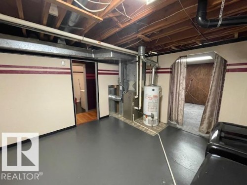 5339 52 Ave, Mundare, AB 