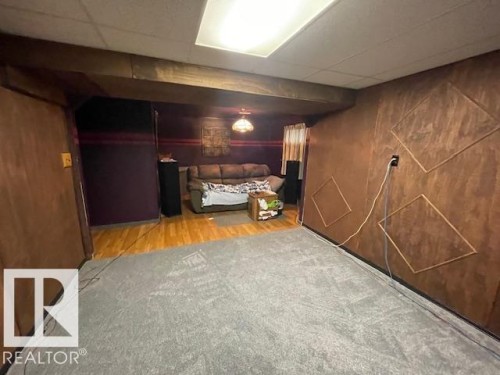 5339 52 Ave, Mundare, AB 