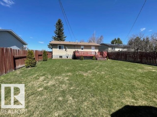 5339 52 Ave, Mundare, AB 