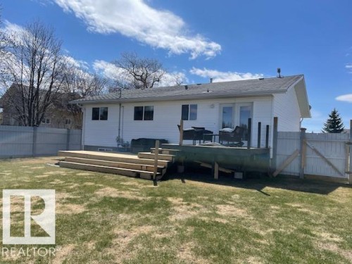 5324 54 Avenue, Mundare, AB - Outdoor