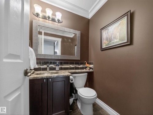 40 English Way, St. Albert, AB - Indoor Photo Showing Bathroom