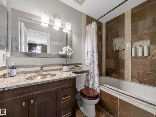 40 English Way, St. Albert, AB - Indoor Photo Showing Bathroom