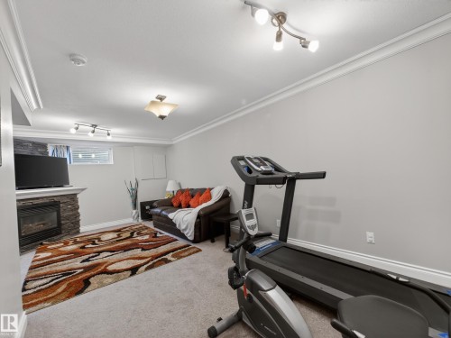 40 English Way, St. Albert, AB - Indoor Photo Showing Gym Room