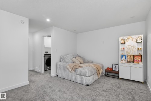 1412 11 Avenue, Edmonton, AB - Indoor Photo Showing Bedroom