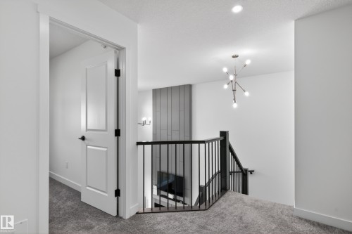 1412 11 Avenue, Edmonton, AB - Indoor Photo Showing Other Room