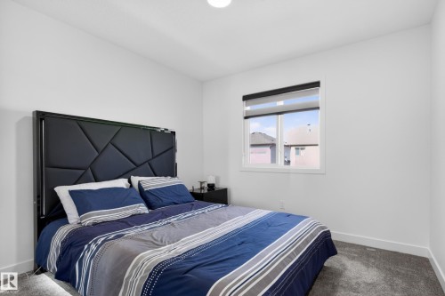 1412 11 Avenue, Edmonton, AB - Indoor Photo Showing Bedroom