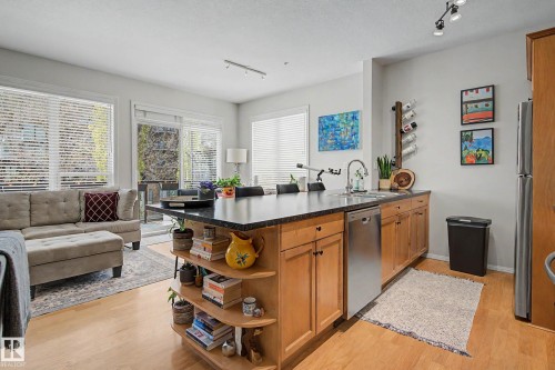 334 10023 110 Street, Edmonton, AB - Indoor