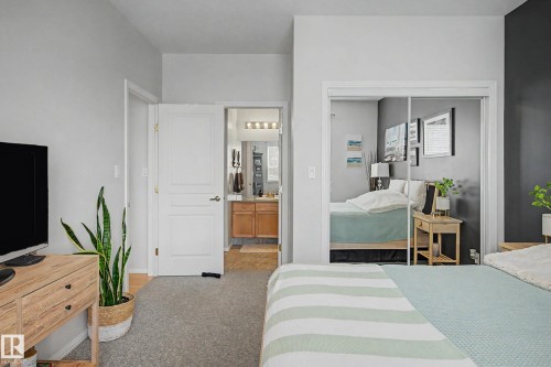 334 10023 110 Street, Edmonton, AB - Indoor Photo Showing Bedroom