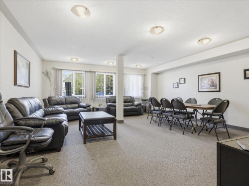 217 12550 140 Avenue, Edmonton, AB - Indoor Photo Showing Living Room