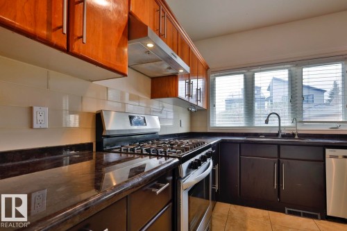13703 101A Avenue, Edmonton, AB - Indoor Photo Showing Kitchen