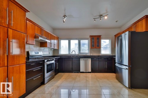 13703 101A Avenue, Edmonton, AB - Indoor Photo Showing Kitchen
