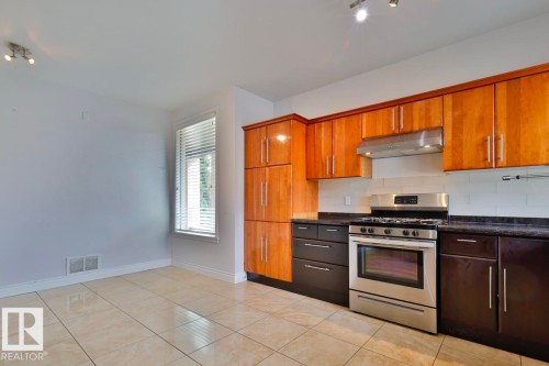 13703 101A Avenue, Edmonton, AB - Indoor Photo Showing Kitchen