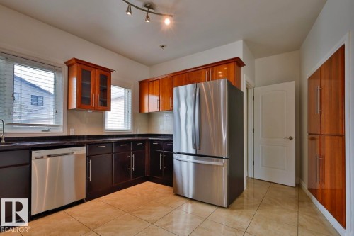 13703 101A Avenue, Edmonton, AB - Indoor Photo Showing Kitchen
