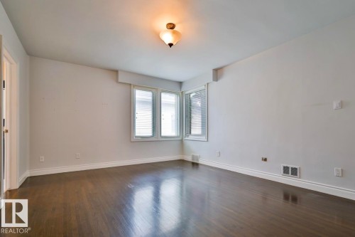 13703 101A Avenue, Edmonton, AB - Indoor Photo Showing Other Room