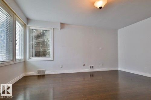 13703 101A Avenue, Edmonton, AB - Indoor Photo Showing Other Room