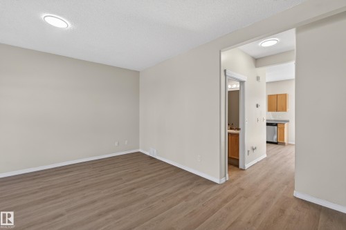 28 1780 Glastonbury Boulevard, Edmonton, AB - Indoor Photo Showing Other Room