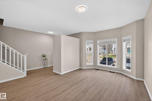 28 1780 Glastonbury Boulevard, Edmonton, AB - Indoor Photo Showing Other Room