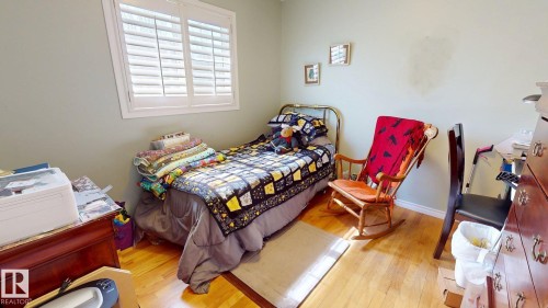 29 Second Avenue, Ardrossan, AB - Indoor Photo Showing Bedroom