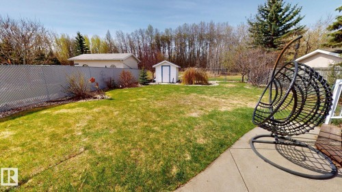 29 Second Avenue, Ardrossan, AB - Outdoor
