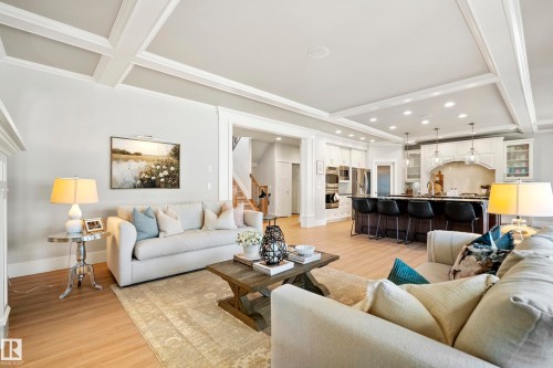 2551 Cameron Ravine Landing, Edmonton, AB - Indoor Photo Showing Living Room