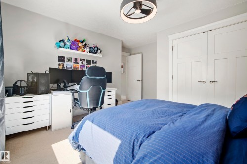 2551 Cameron Ravine Landing, Edmonton, AB - Indoor Photo Showing Bedroom