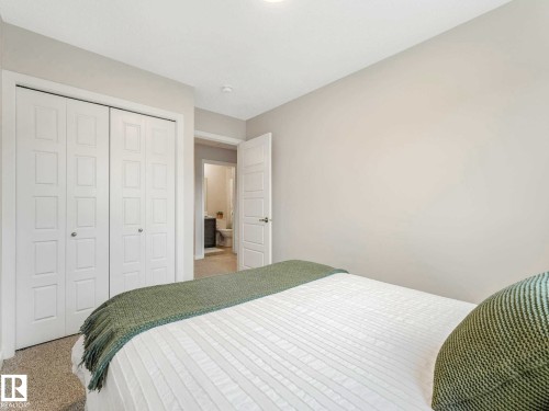 2426 Trumpeter Way, Edmonton, AB - Indoor Photo Showing Bedroom